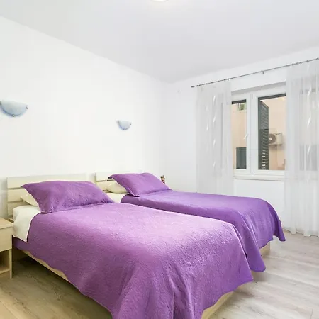 With Wifi - 21804 Lägenhet *